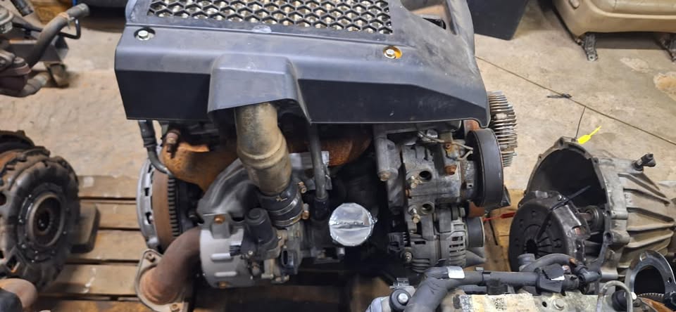 2015 Toyota Hilux 1KD D4D 3.0 Engine For Sale Now - Private Seller