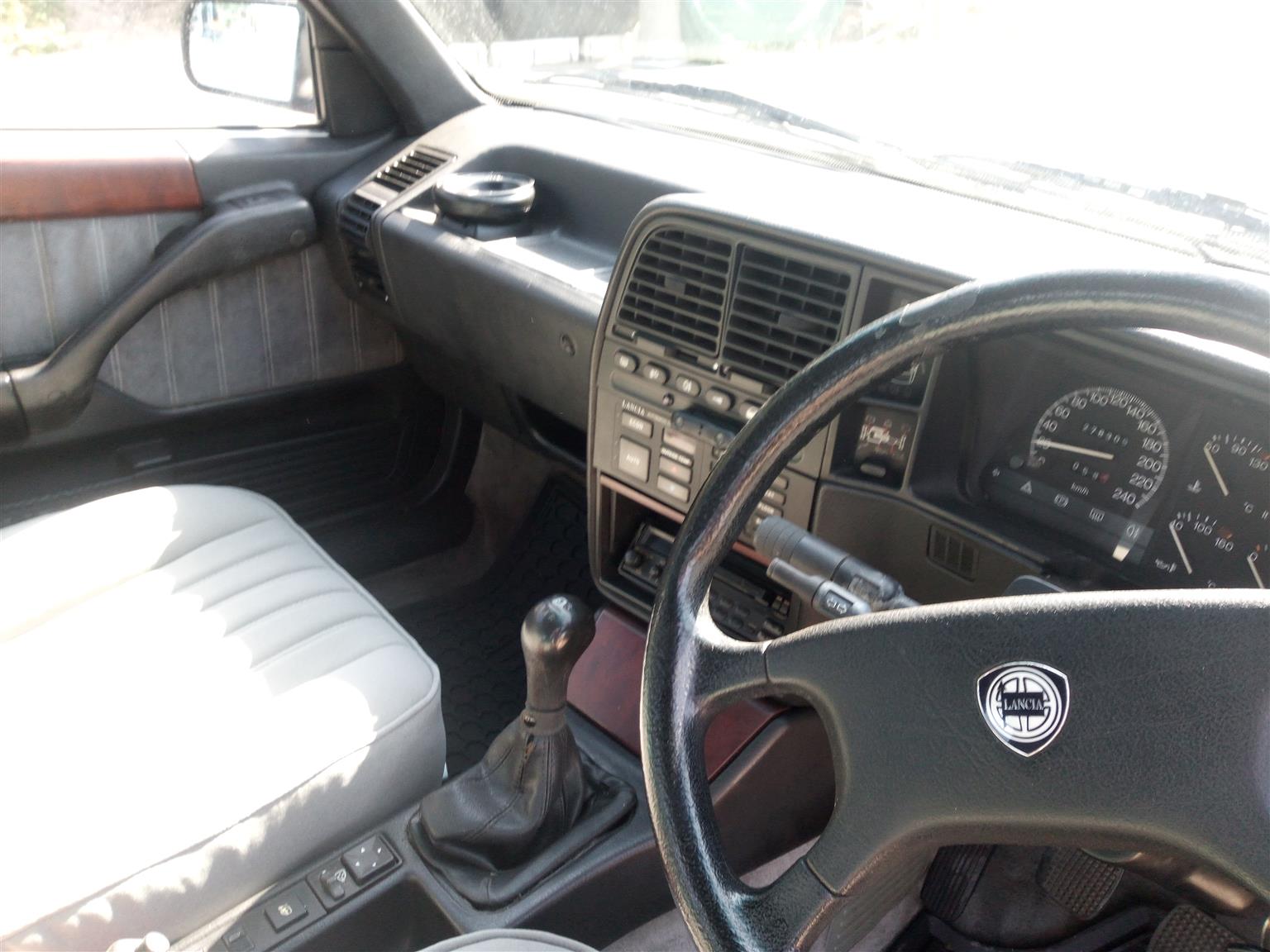 LANCIA THEMA 16V IE