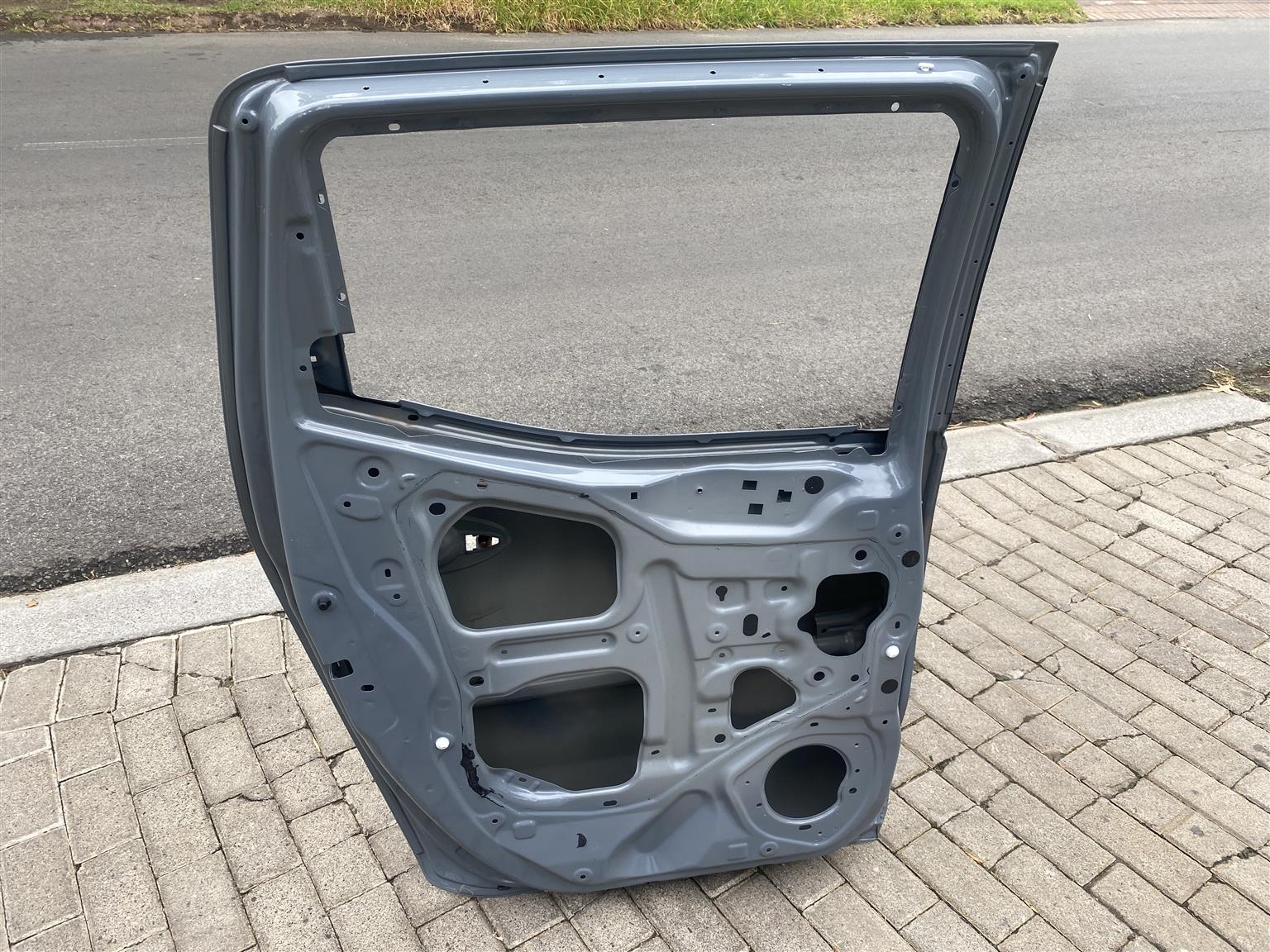 2025 NISSAN NAVARA LEFT REAR DOOR SHELL FOR SALE. IN EXCELLENT CONDITION - Private Seller 2025 NISSAN NAVARA LEFT REAR DOOR SHELL FOR SALE. IN EXCELLENT CONDITION - Private Seller