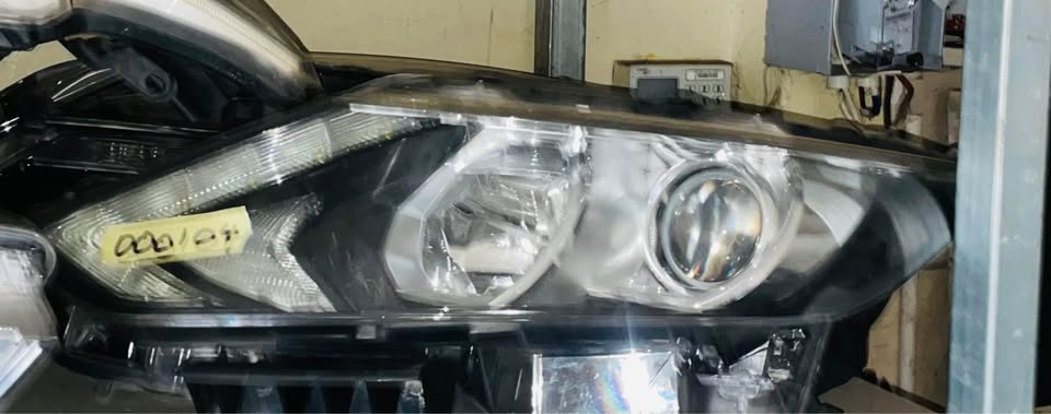 Nissan Qashqai headlight - Private Seller Nissan Qashqai headlight - Private Seller