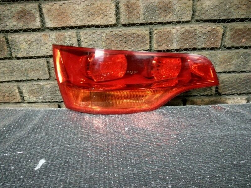 Audi Q7 Left Rear Taillight - Private Seller Audi Q7 Left Rear Taillight - Private Seller