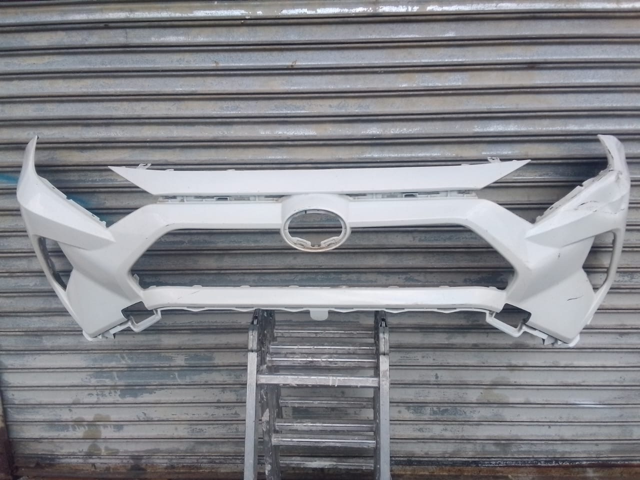 (2019-2023) TOYOTA RAV 4 FRONT BUMPER FOR SALE - Private Seller