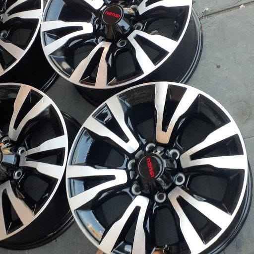 18inch isuzu D-Max rim set - Private Seller