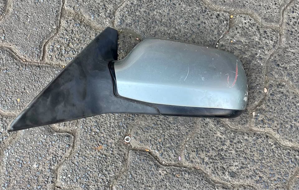 Mazda 6 side mirror Mazda 3 side mirror - Private Seller Mazda 6 side mirror Mazda 3 side mirror - Private Seller