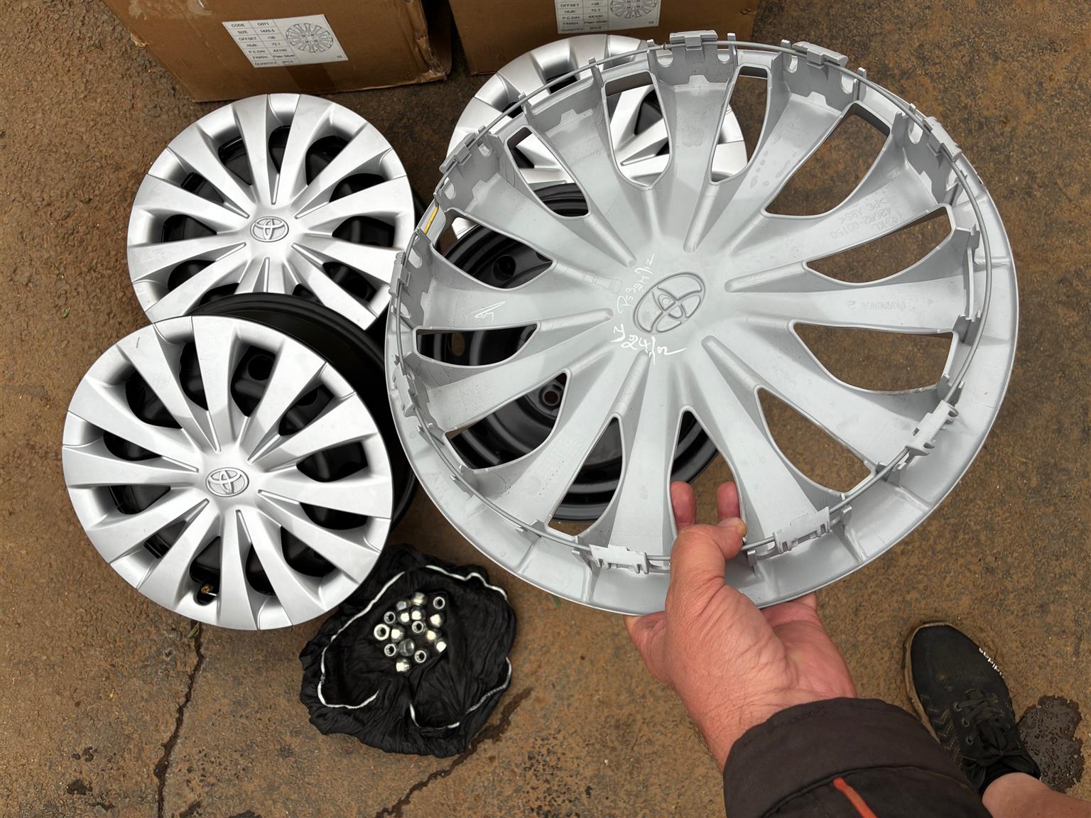 Toyota Etios Rims & Hub Caps set of 4 - Private Seller