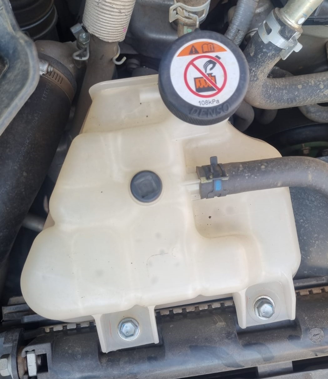 "Used Toyota Fortuner Overflow Radiator Bottle - Private Seller "Used Toyota Fortuner Overflow Radiator Bottle - Private Seller