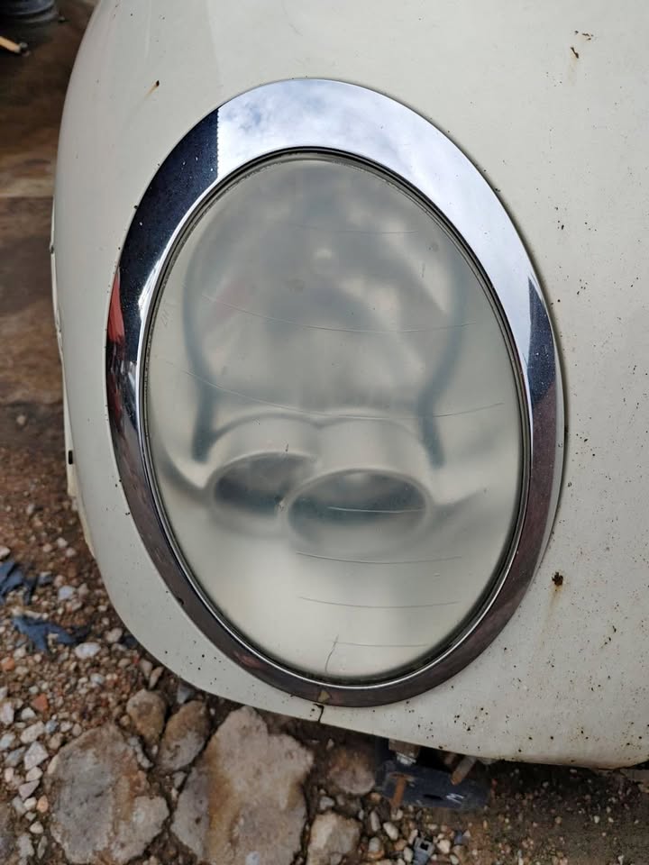 MINI COOPER RIGHT HEADLIGHT FOR SALE. - Private Seller MINI COOPER RIGHT HEADLIGHT FOR SALE. - Private Seller