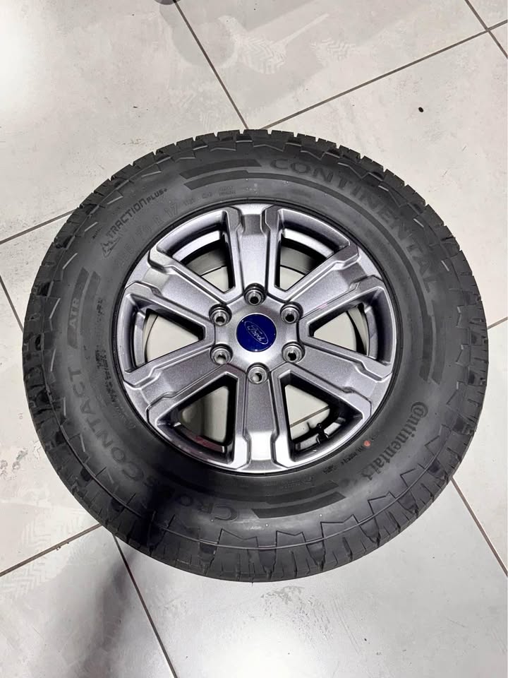 Ford Ranger T6/7/8/9 OEM Rims and Tires (Full set) - Private Seller
