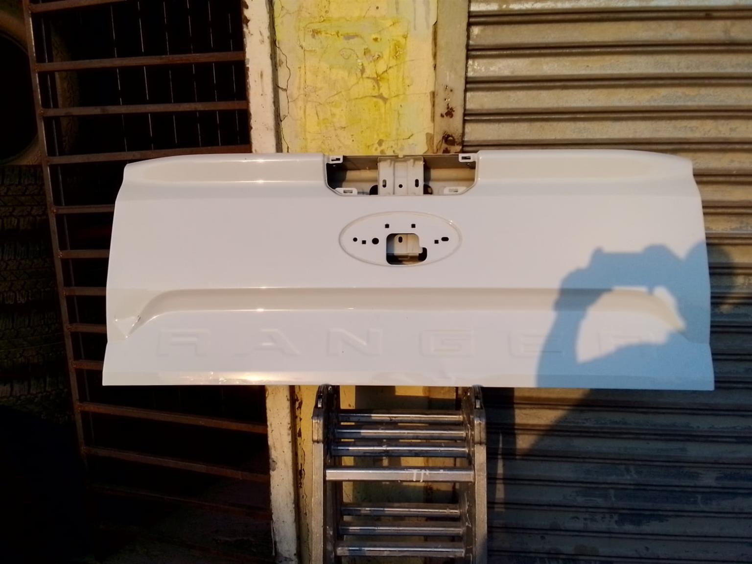 (2021-2023) FORD RANGER T9 REAR TALGET FOR SALE - Private Seller (2021-2023) FORD RANGER T9 REAR TALGET FOR SALE - Private Seller