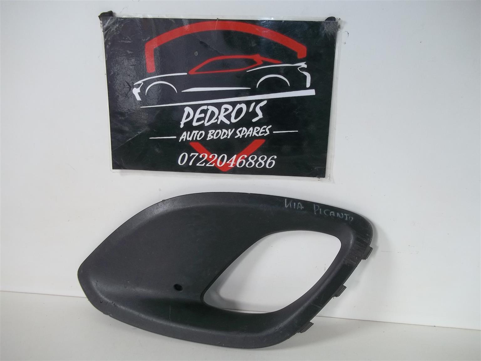 Kia Picanto '11-'16 fog light cover - Private Seller Kia Picanto '11-'16 fog light cover - Private Seller