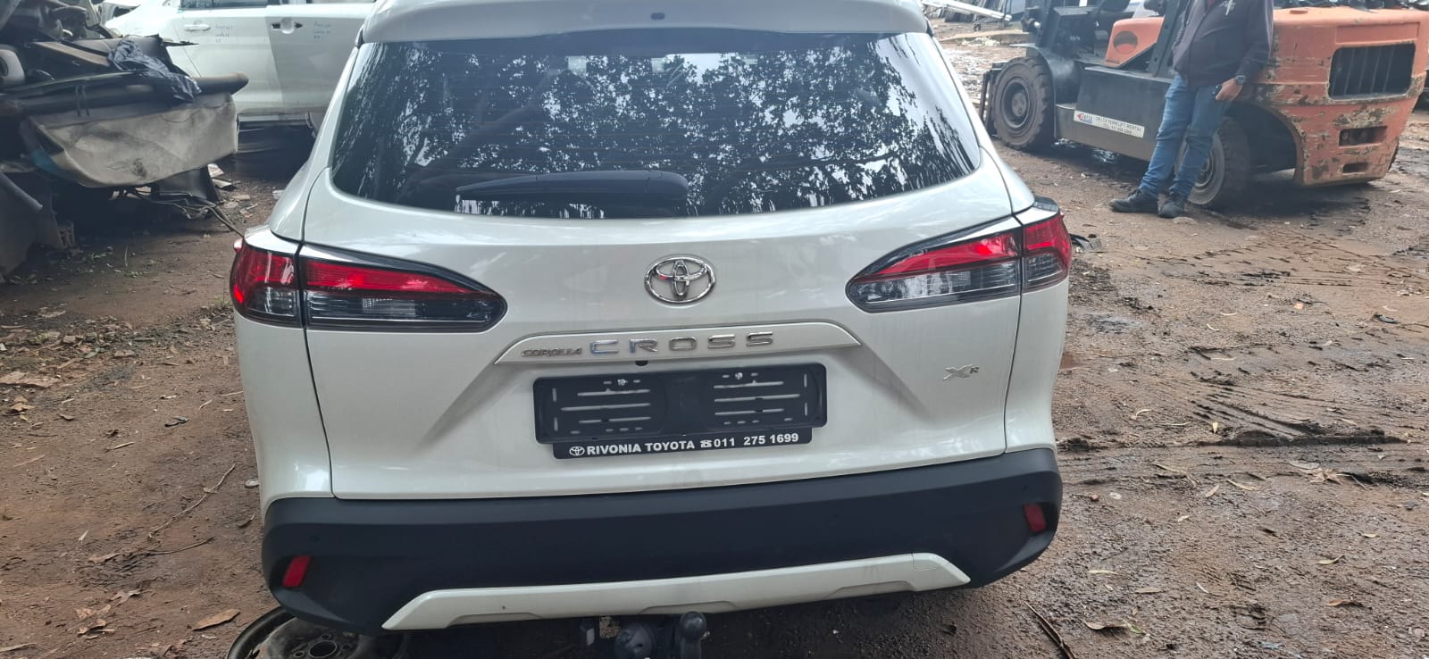 Toyota corolla cross 2022 accident damaged – now stripping for used spares