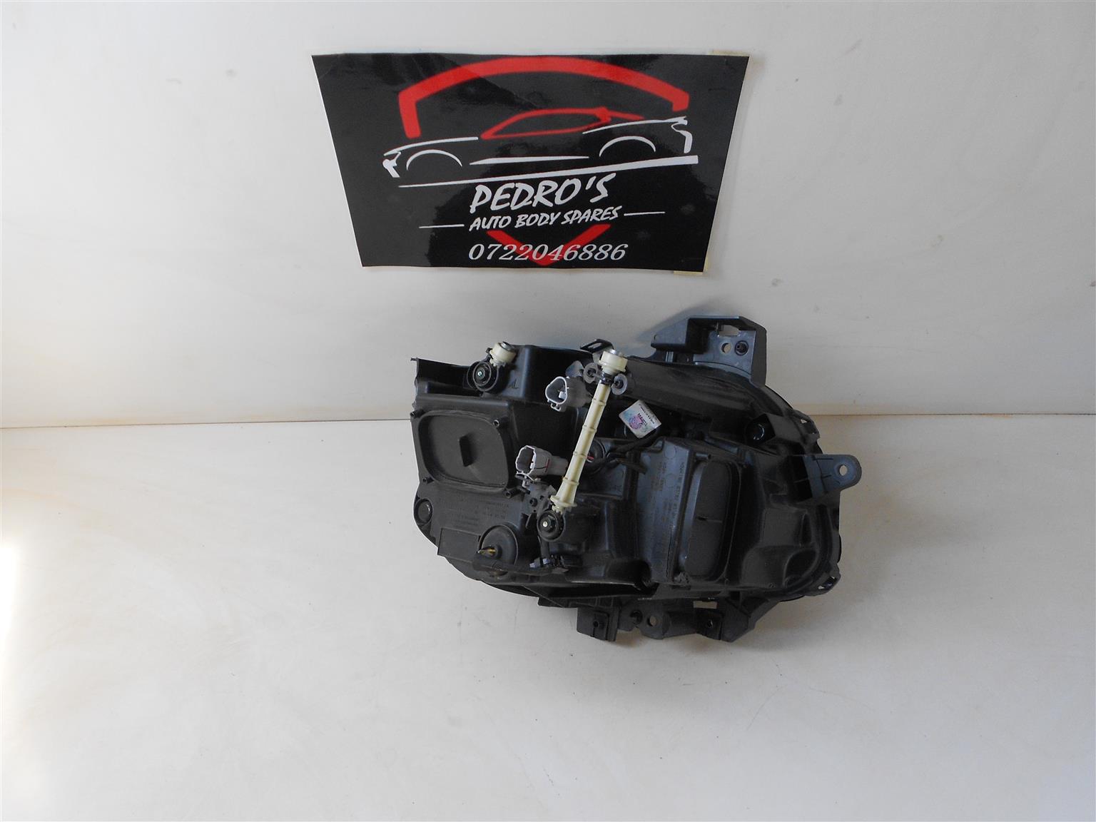 Toyota Starlet Cross Xenon Left Headlight