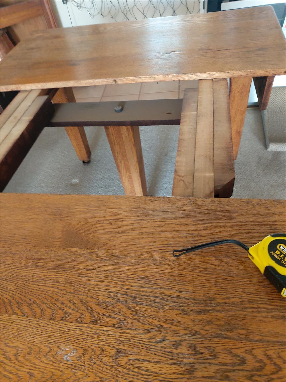 Oak table with 3 extensions