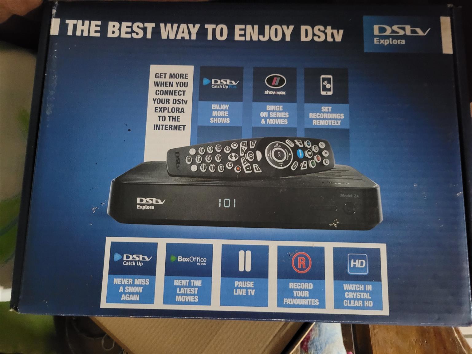 DSTV Home Entertainment Set