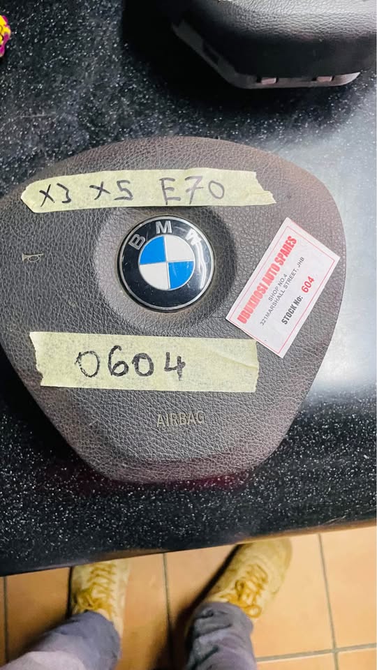 BMW X3 X5 F70 Steering Wheel Airbag - Private Seller BMW X3 X5 F70 Steering Wheel Airbag - Private Seller