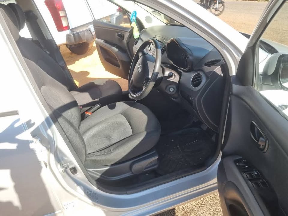 2017 Hyundai i10 1.1GLS Manual Mechanically Perfect with Clothes Seat