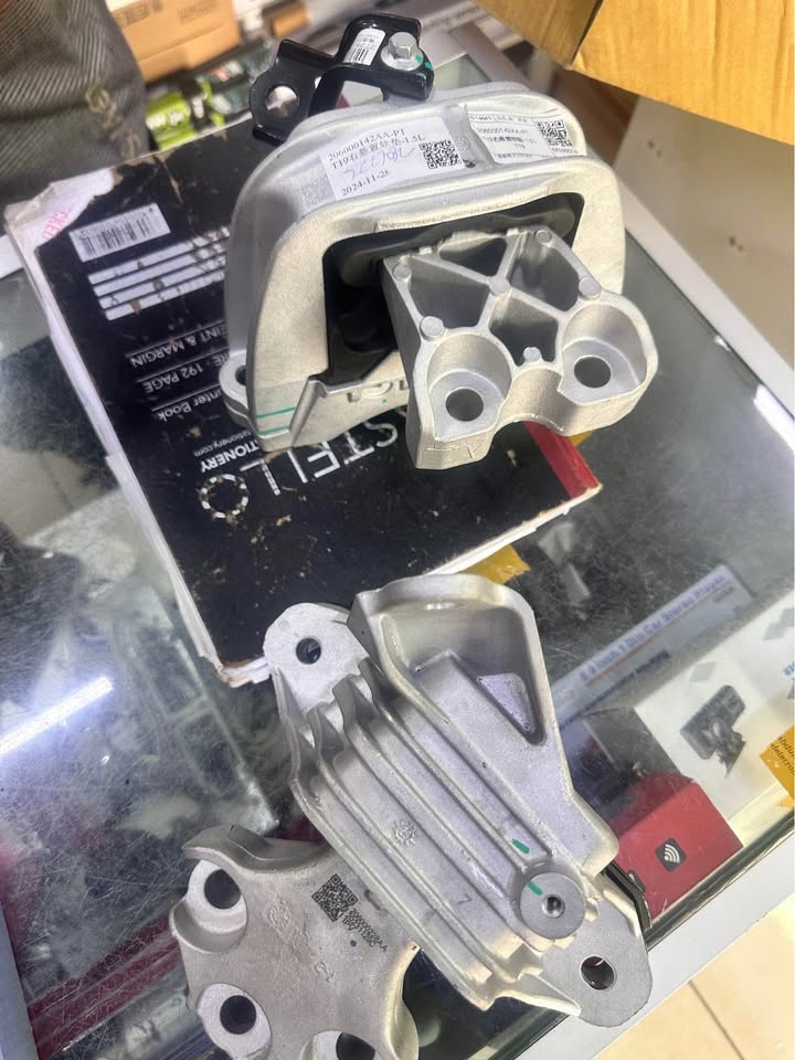 Chery Tiggo pro and Haval Jolion engine mounting - Private Seller Chery Tiggo pro and Haval Jolion engine mounting - Private Seller