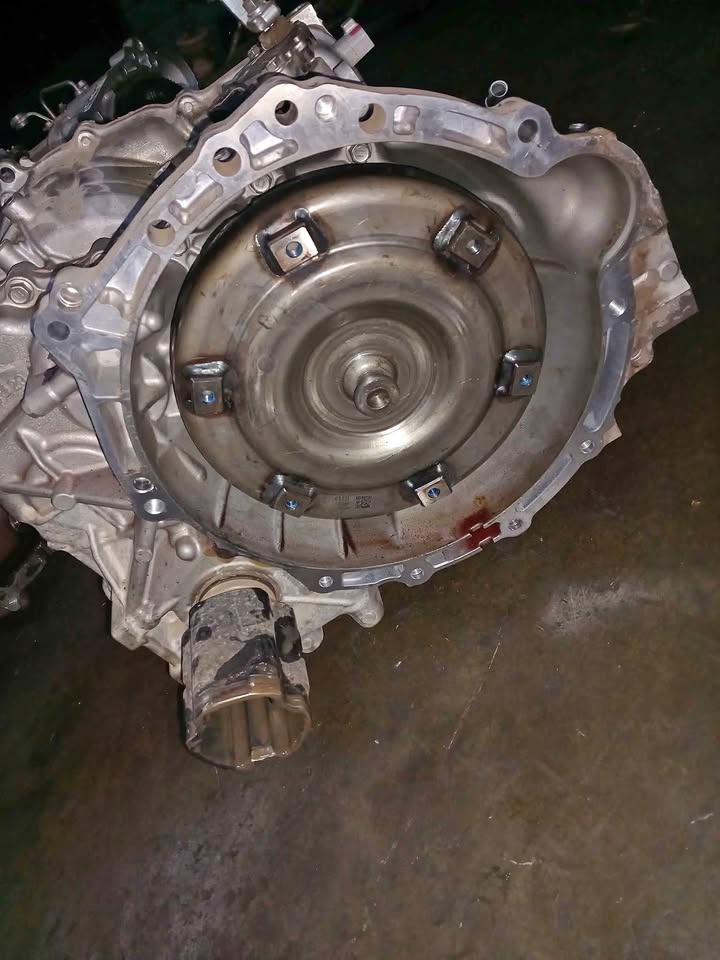 Toyota corrola Cross automatic gear box new shape - Private Seller Toyota corrola Cross automatic gear box new shape - Private Seller