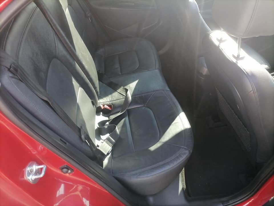 2015 Kia Rio 1.4 Tec Hatchback with a leather seat and sunroof Service book