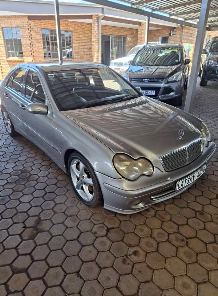 Used Mercedes-Benz C-Class C200CDI Classic - Private Seller Used Mercedes-Benz C-Class C200CDI Classic - Private Seller