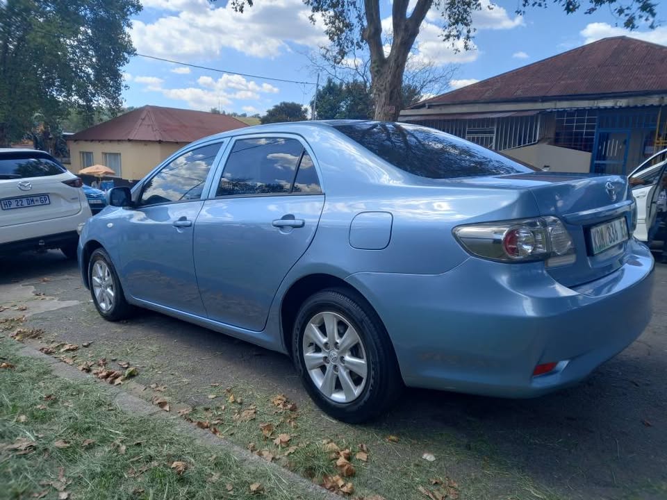2017 Toyota Corolla Quest 1.6 Sedan, Manual, Blue, 89000kms