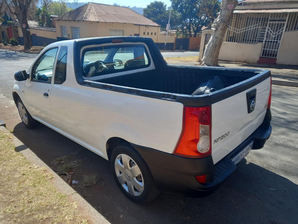 2013 NISSAN NP200 1.6 ENGINE PETROL, MANUAL, WHITE COLOR, MILEAGE
