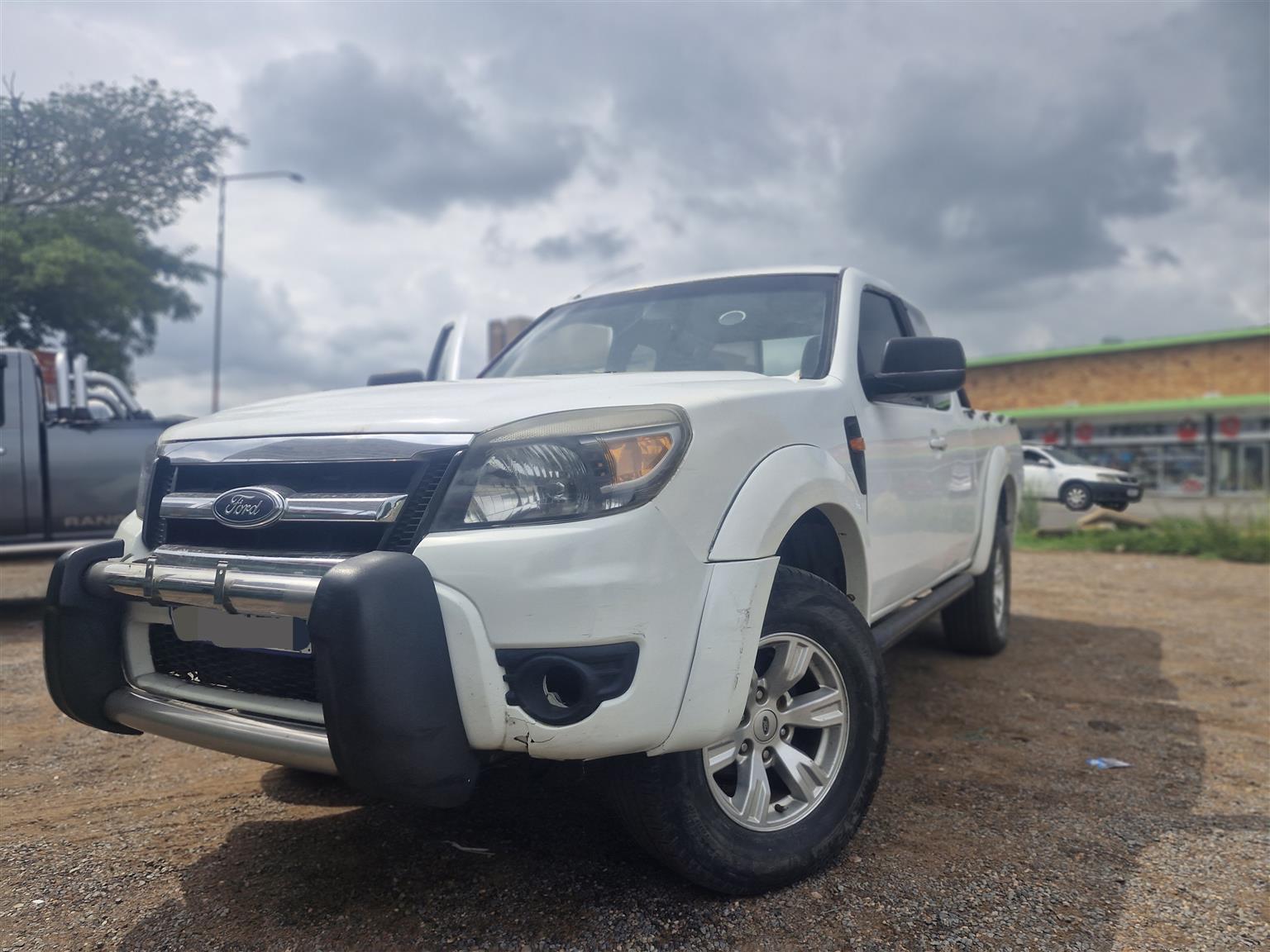 FORD RANGER 2009-2011 3.0 - Private Seller FORD RANGER 2009-2011 3.0 - Private Seller