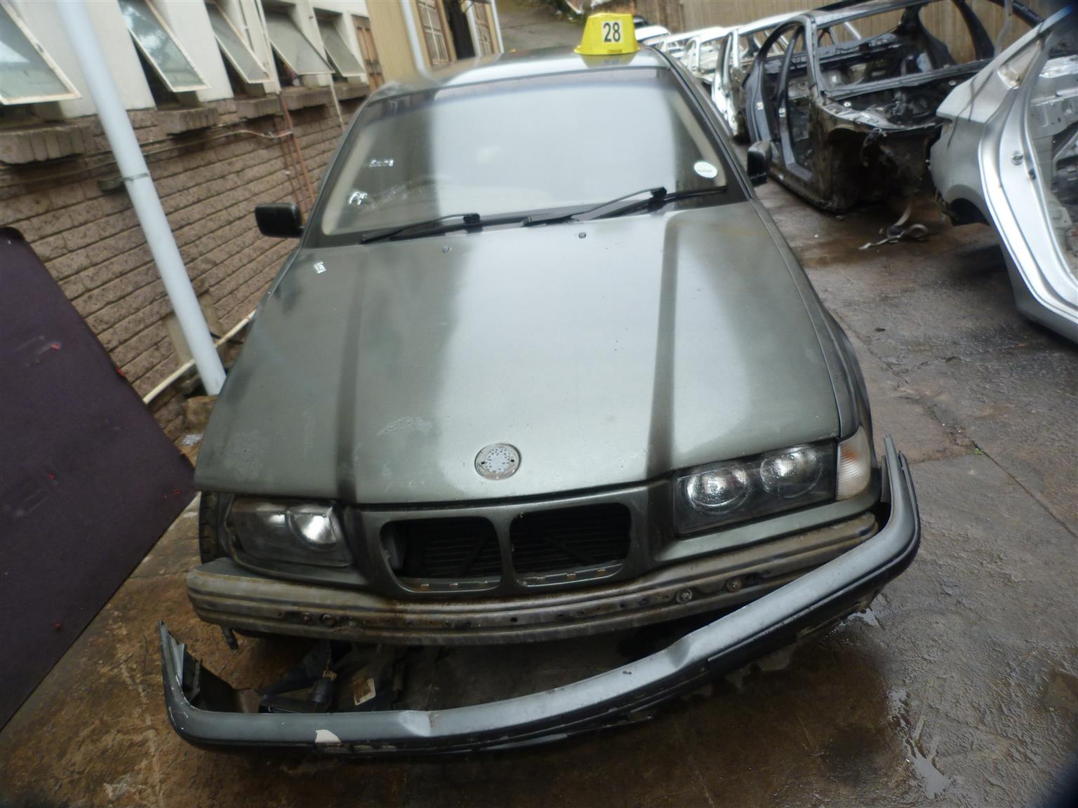 BMW 318is E36 Manual - 1998 - Private Seller BMW 318is E36 Manual - 1998 - Private Seller