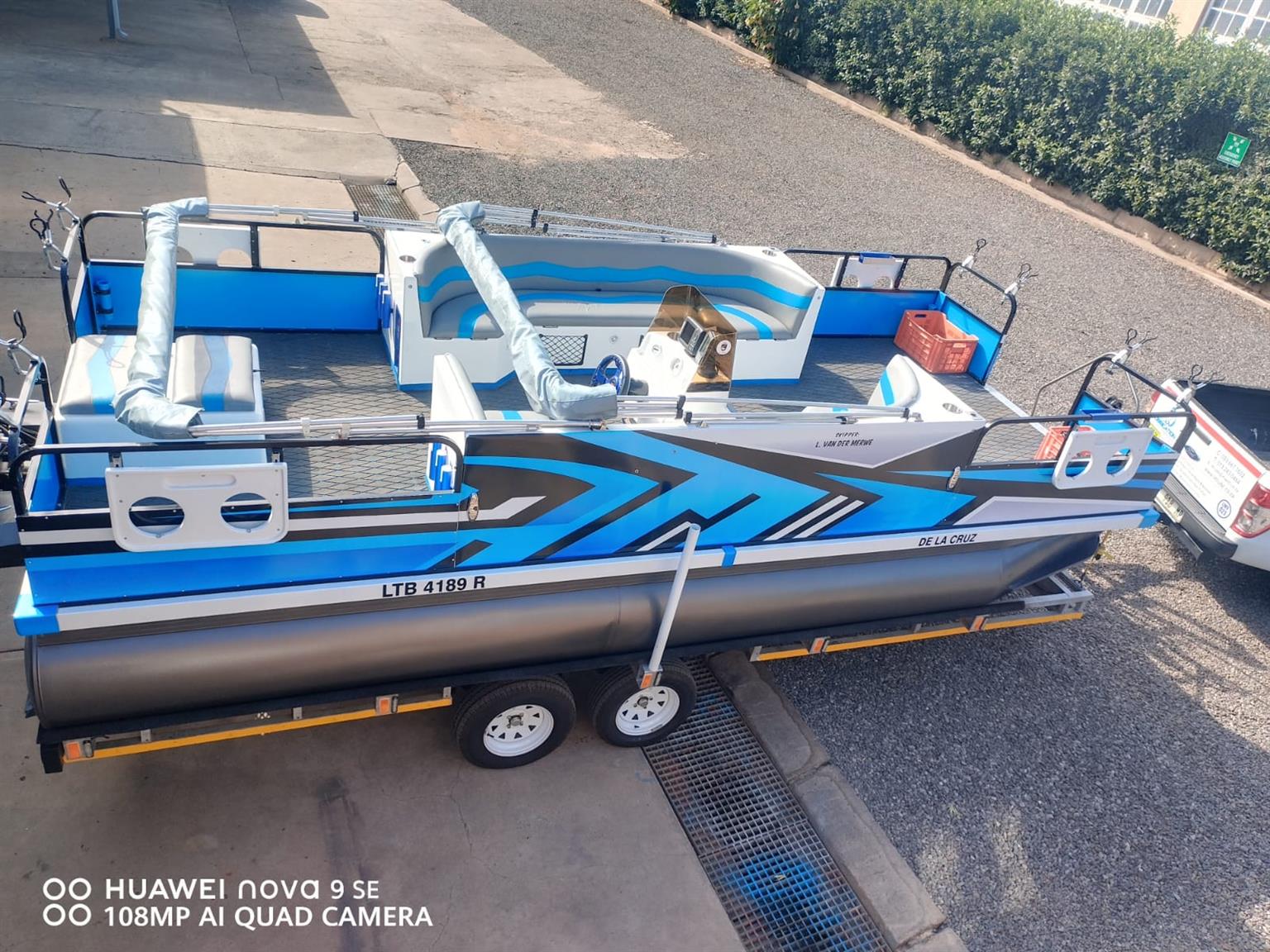 20FEET NEWLY REBUILDT FISHING/LEISURE PONTOON BOAT FOR SALE