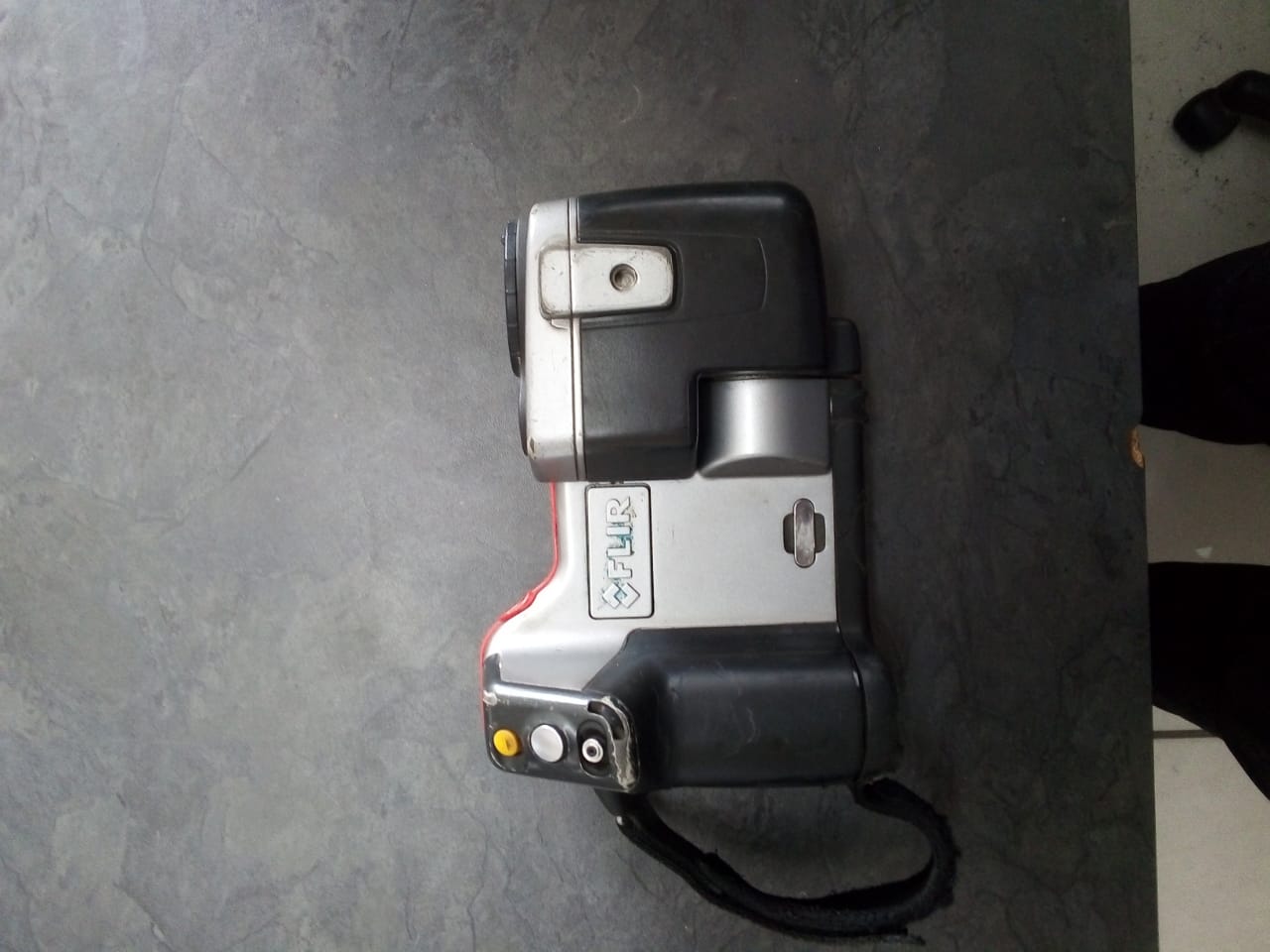 FLIR T425