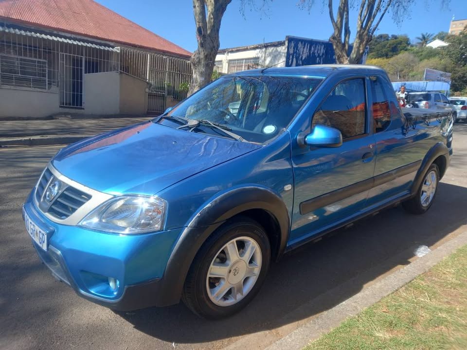 2010 NISSAN NP200 1.6 Sport Petrol, Manual, Blue, 87000kms,