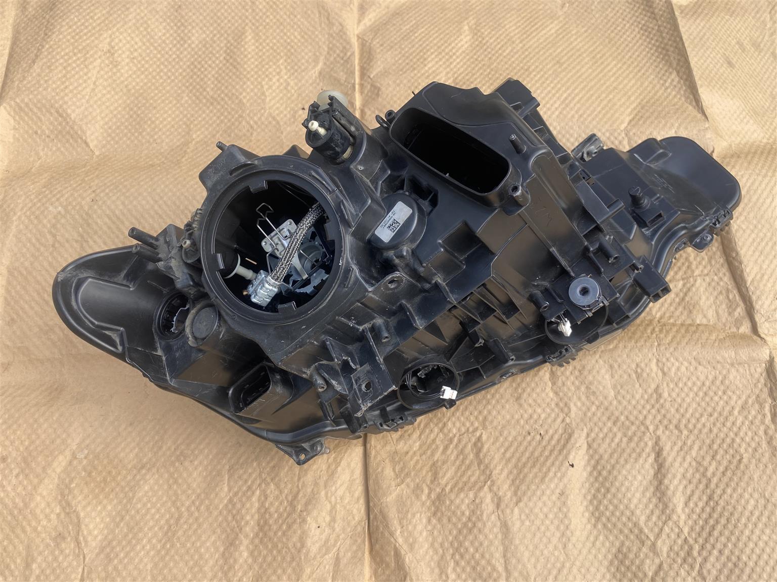2017 BMW 3 SERIES F30 XENON HEADLIGHT LEFT SIDE FOR SALE