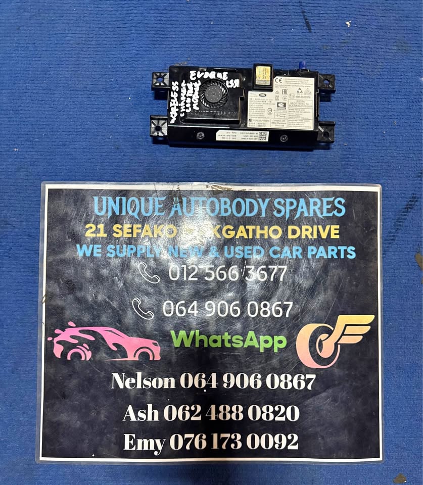 Range Rover Wireless Charger Control Module - Private Seller Range Rover Wireless Charger Control Module - Private Seller