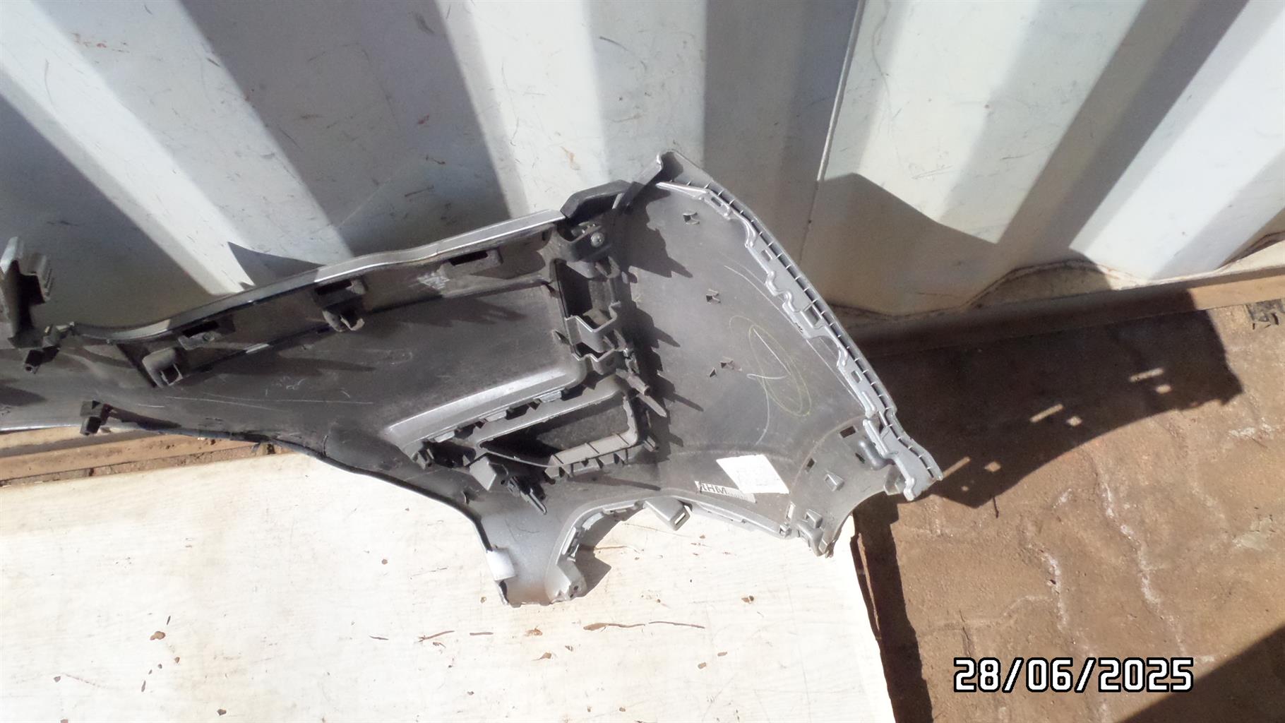 Mahindra XUV300 front bumper with right side foglight cover - Private Seller Mahindra XUV300 front bumper with right side foglight cover - Private Seller