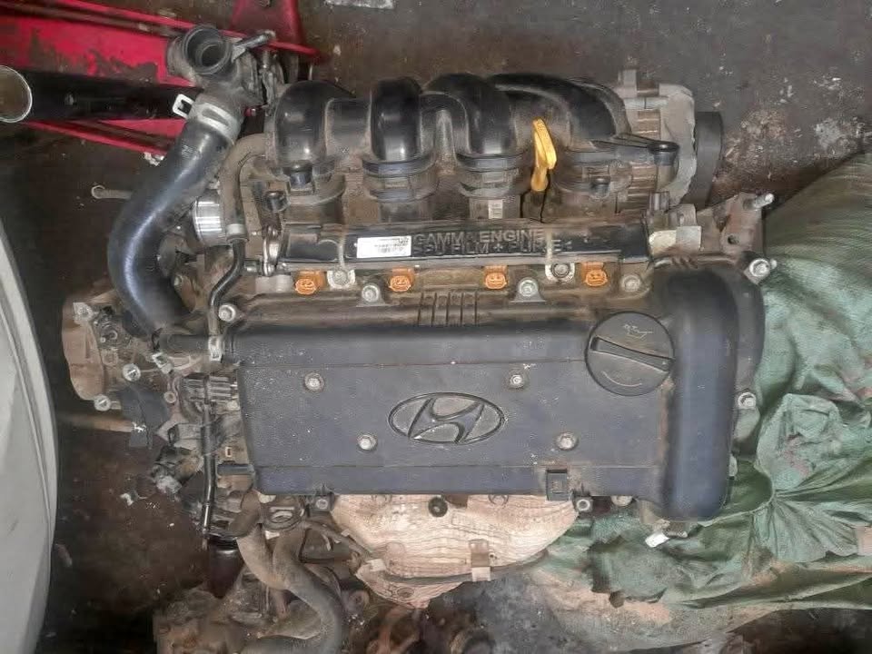 HYUNDAI ACCENT 1.6 ENGINE AND GEARBOX AVAILABLE - Private Seller HYUNDAI ACCENT 1.6 ENGINE AND GEARBOX AVAILABLE - Private Seller