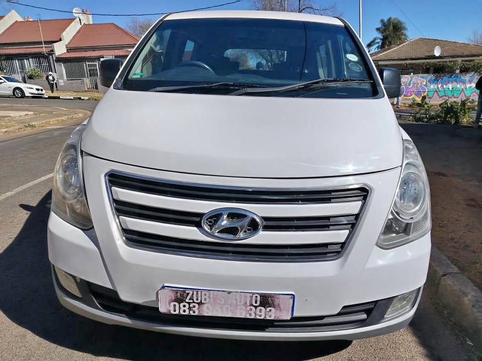 2016 Hyundai H1  2.5diesel automatic