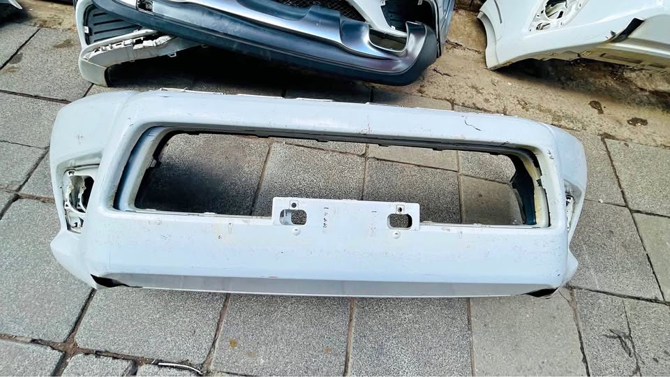Toyota Hilux GD6 bumpers 2017 - Private Seller Toyota Hilux GD6 bumpers 2017 - Private Seller