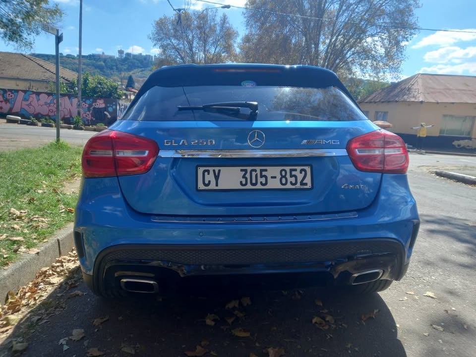 2016 Mercedes Benz AMG 4MATTIC GLA 250 PETROL, AUTOMATIC,  BLUE, 95000KMS SUNROOF