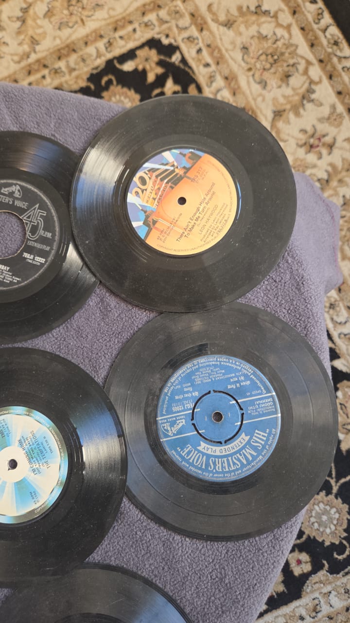 Old vinyl Indian records without cover