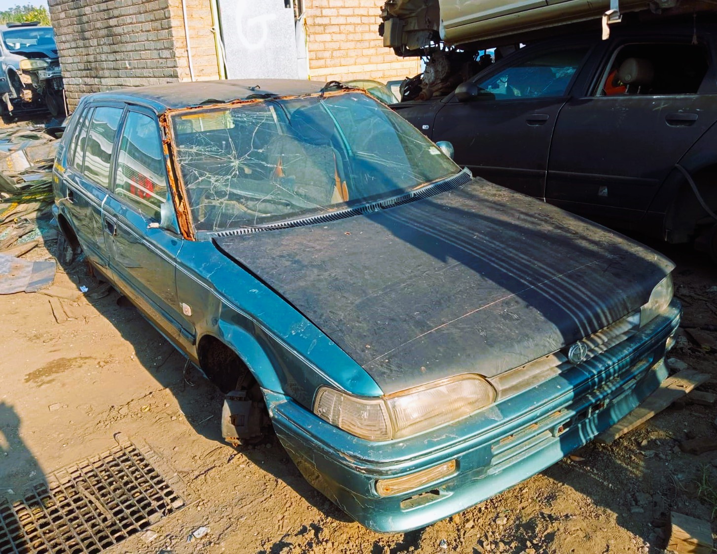 2000 Toyota Tazz 2.0L – Stripping for Spares