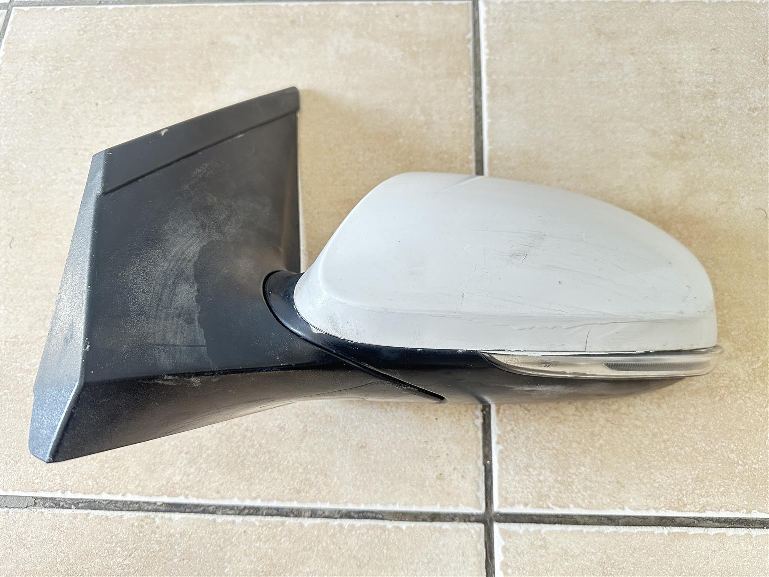 2018 Hyundai i10 grand Side View mirror - Private Seller 2018 Hyundai i10 grand Side View mirror - Private Seller