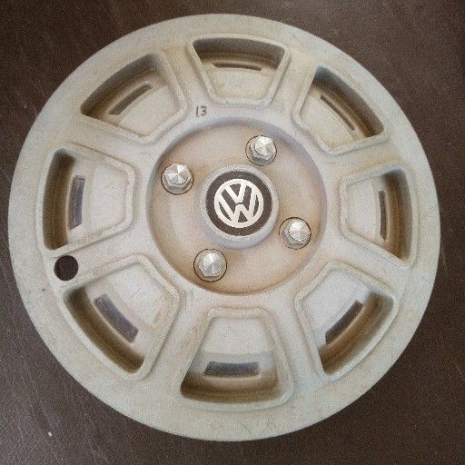 Wolfsburg wheel cap - Private Seller Wolfsburg wheel cap - Private Seller