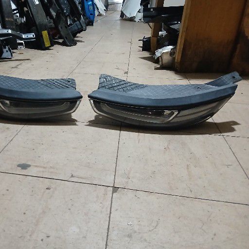 Hyundai venue headlight - Private Seller Hyundai venue headlight - Private Seller
