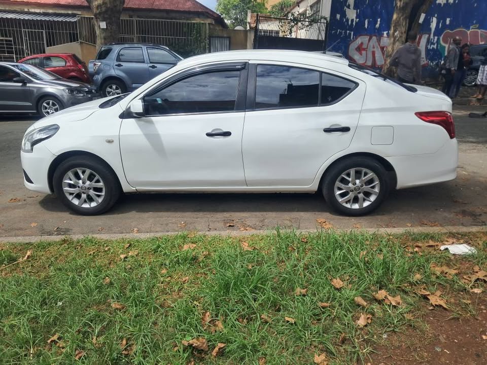 Nissan Almera 1.5 2018 kilometers 78 000 for sale