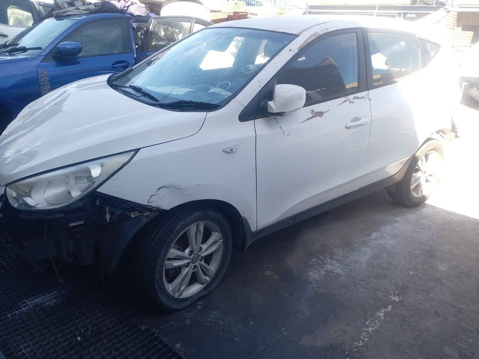 Hyundai ix35 for spares parts - Private Seller Hyundai ix35 for spares parts - Private Seller