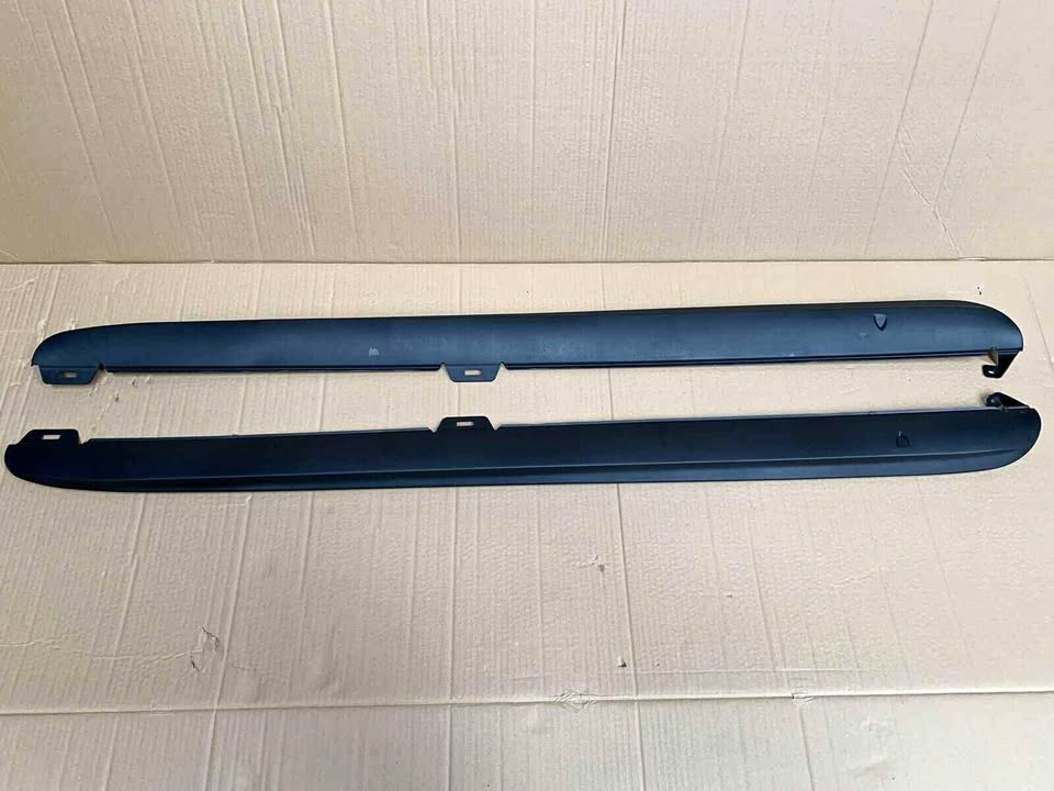 VW GOLF 6 GTI BRAND NEW SIDE SKIRTS SET FOR SALE