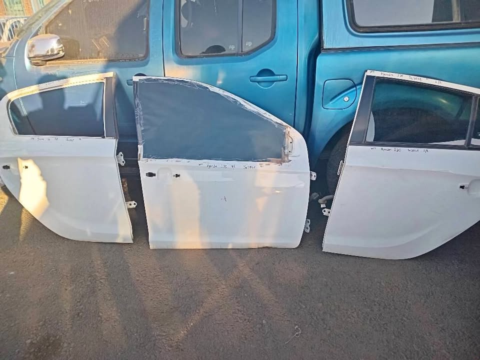 2012 Hyundai i20 doors for sale @ circle 7 used parts my number WhatsApp or cell