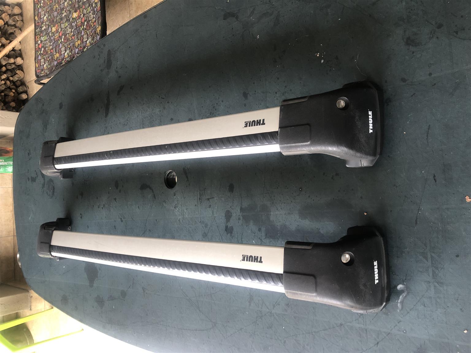 Thule Roof Rack & Mounting Kit for Jeep Compass. - Private Seller