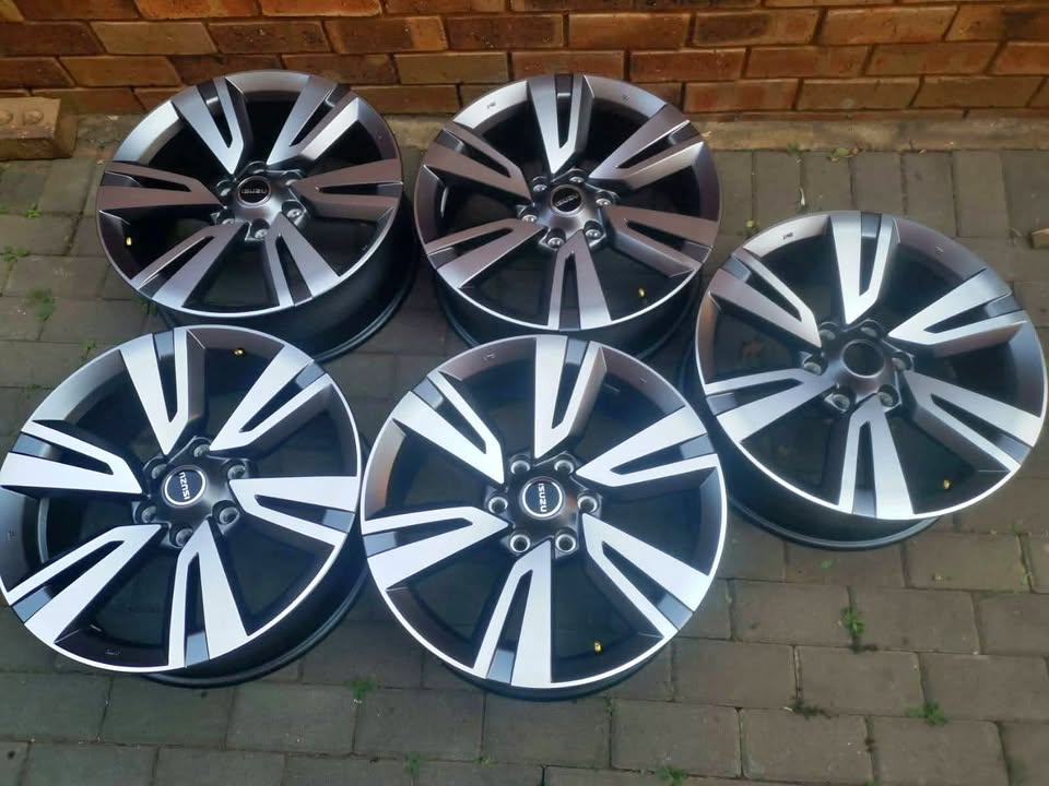 20inch Isuzu MUX/D-Max/X-Rider original mags set of 5 - Private Seller 20inch Isuzu MUX/D-Max/X-Rider original mags set of 5 - Private Seller