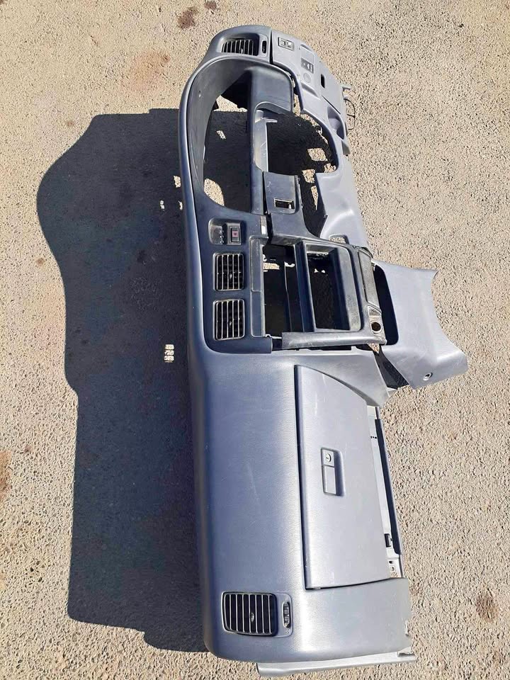 Toyota hilux kzte dashboard available Call or whatsapp Jimmy - Private Seller Toyota hilux kzte dashboard available Call or whatsapp Jimmy - Private Seller